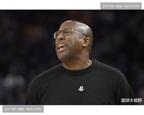 专访迈克·布朗：解析国王“最速进攻体系”在第三年的演变与坚持