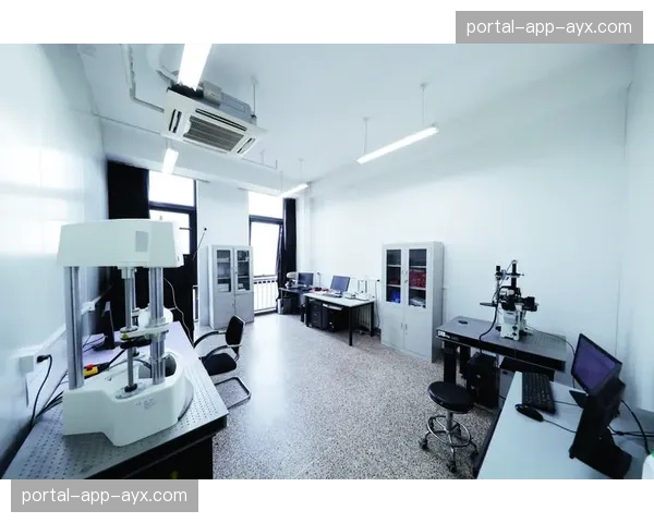 走进里昂实验室:他们如何通过生物力学分析为球员制定个性化的跑动与压迫方案 走进里昂实验室:他们如何通过生物力学分析为球员制定个性化的跑动与压迫方案